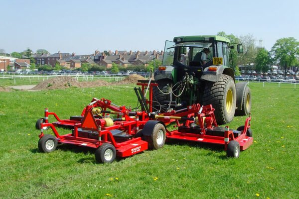 Progressive TD65 Tri-Deck Finishing Mower